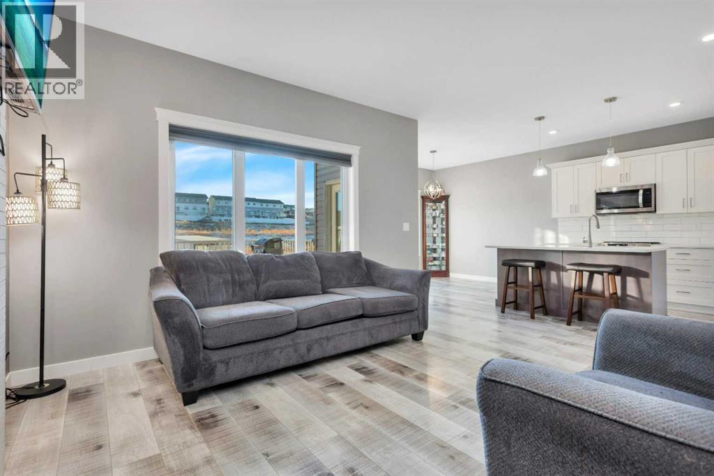 13 Victor Close, Sylvan Lake