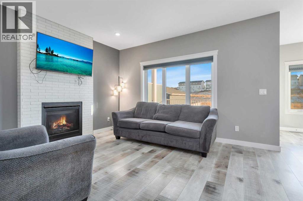 13 Victor Close, Sylvan Lake