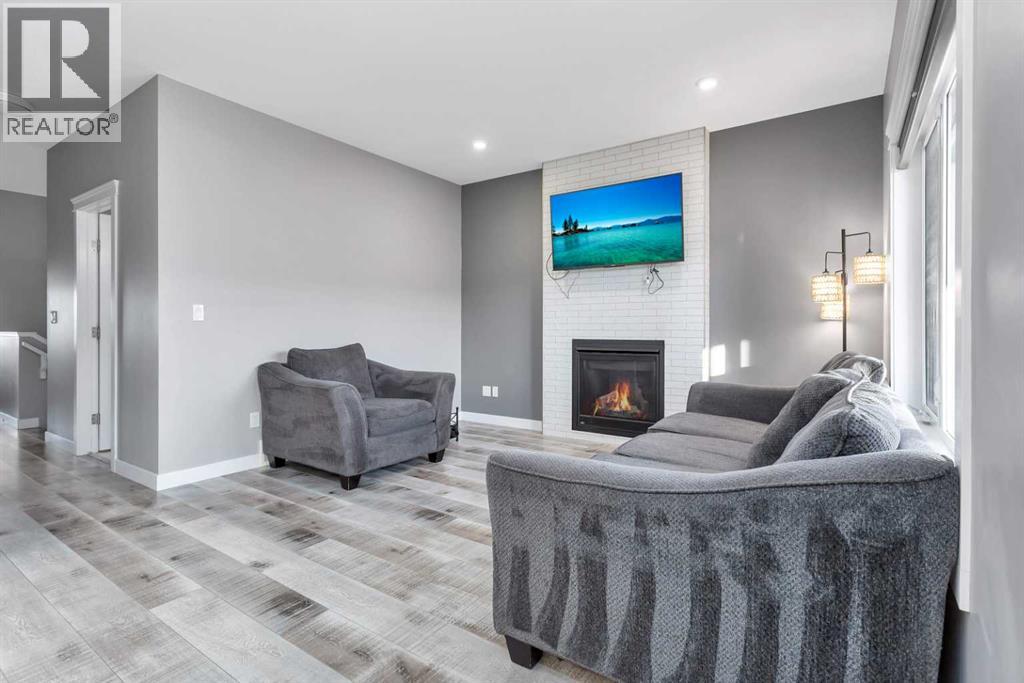 13 Victor Close, Sylvan Lake