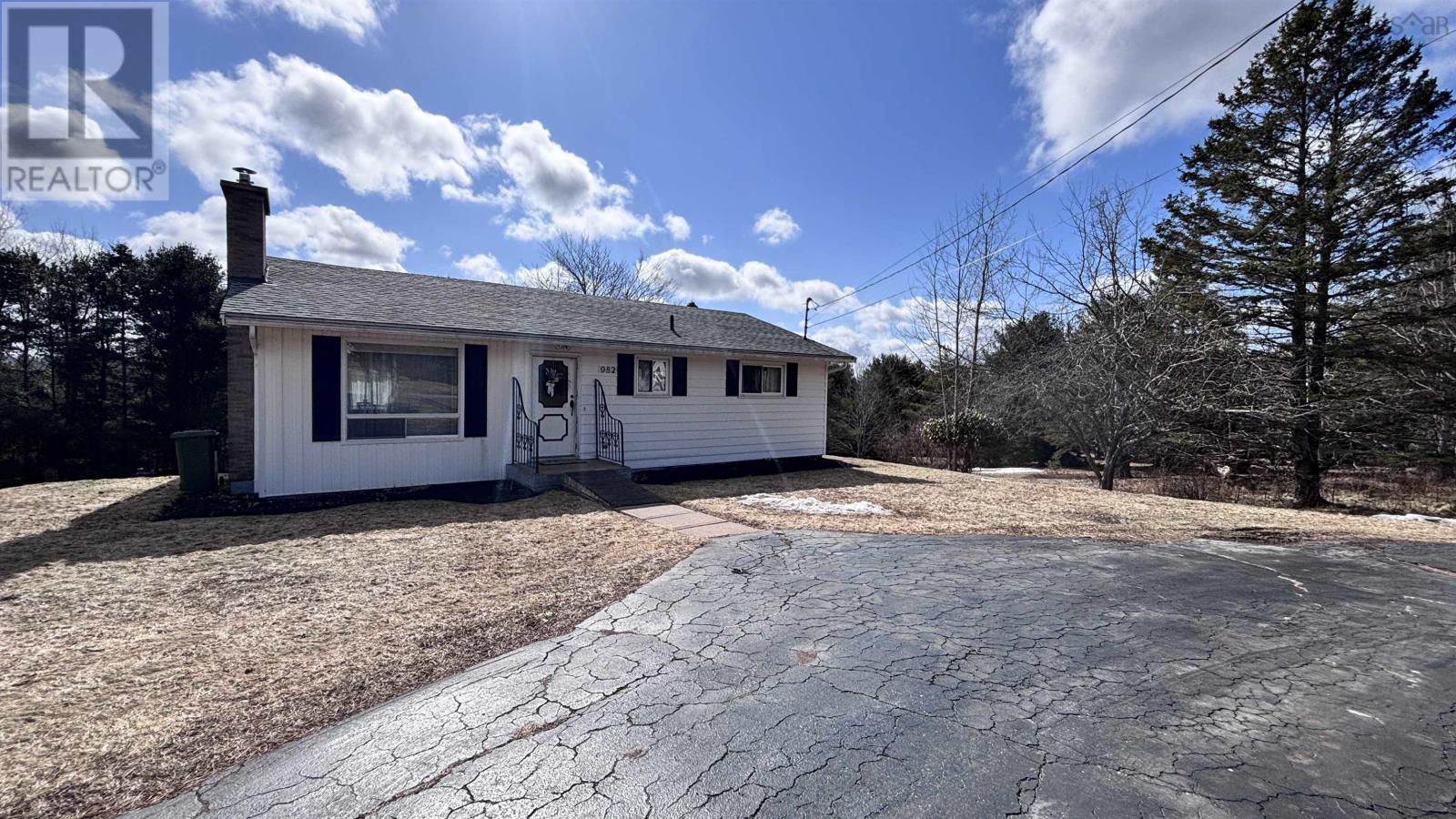 Property 27 of 46 of 982 PICTOU Road