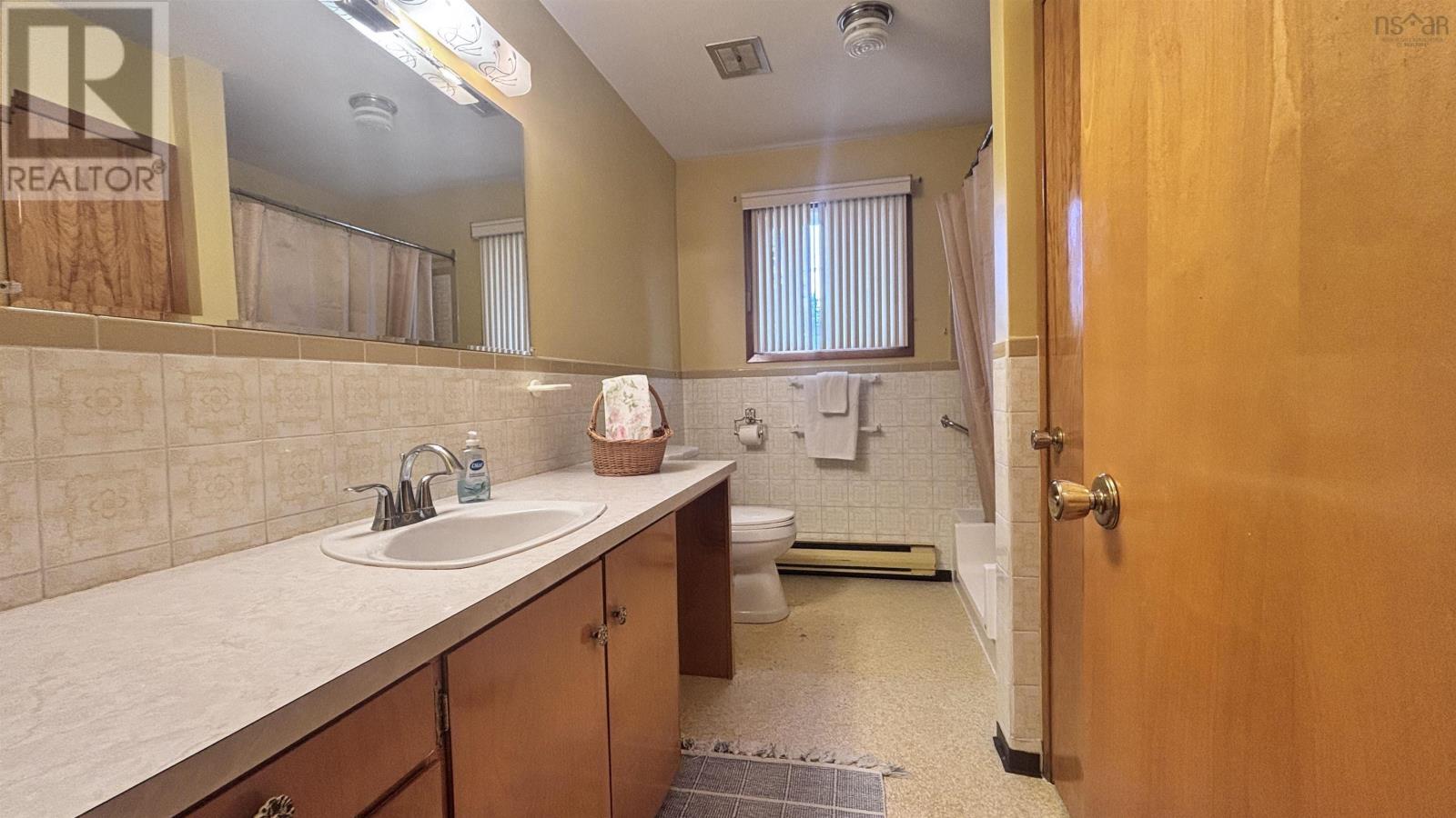 Property 35 of 46 of 982 PICTOU Road