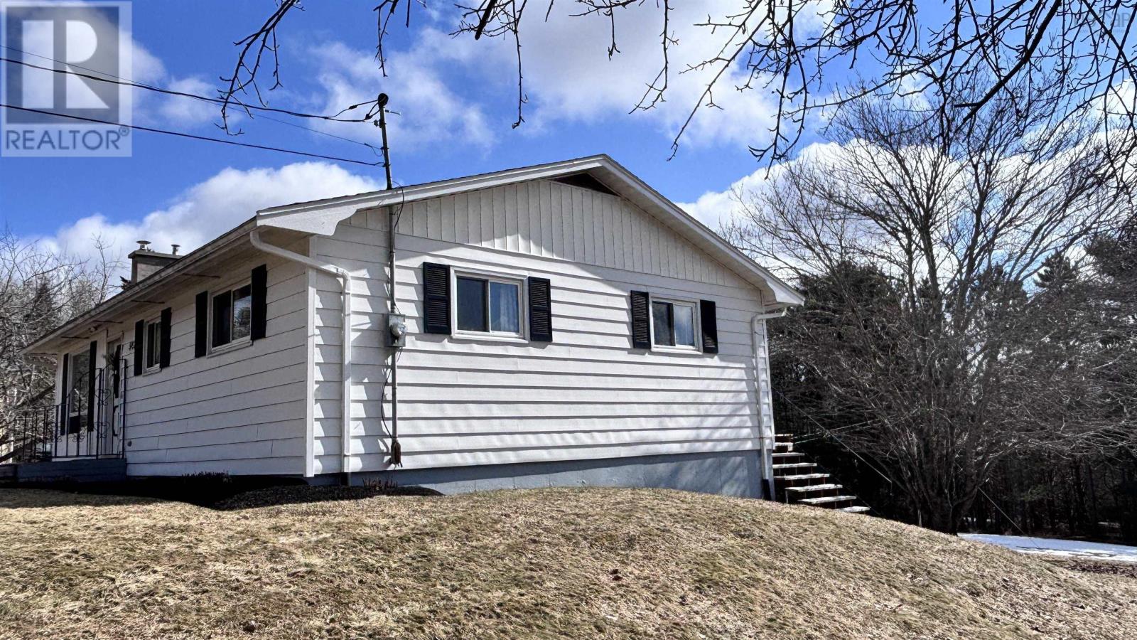 Property 11 of 46 of 982 PICTOU Road