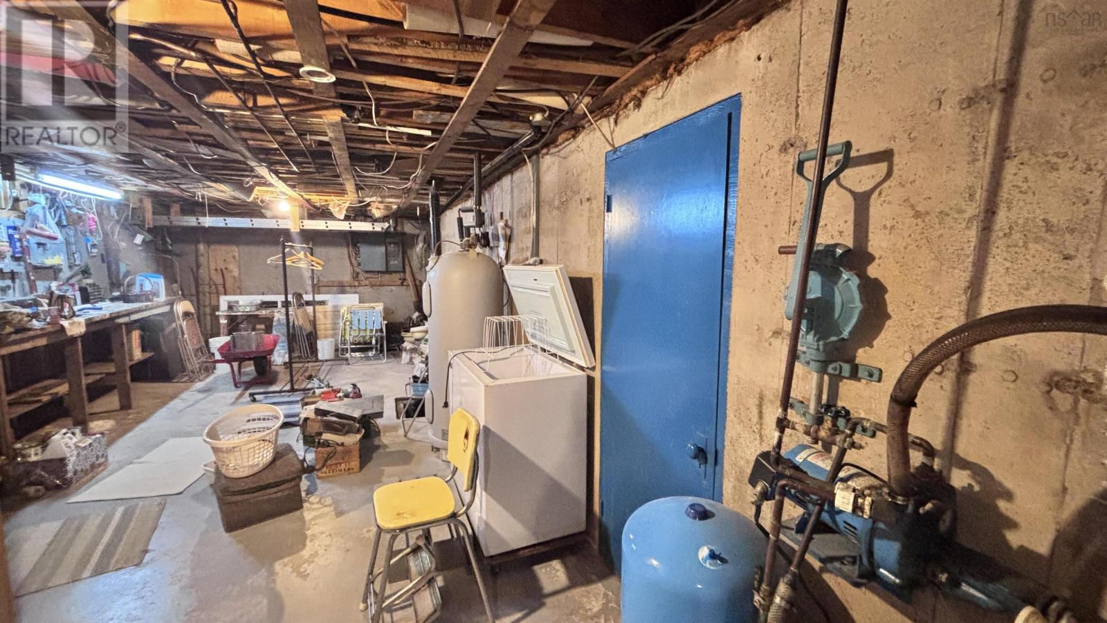 Property 1 of 46 of 982 PICTOU Road