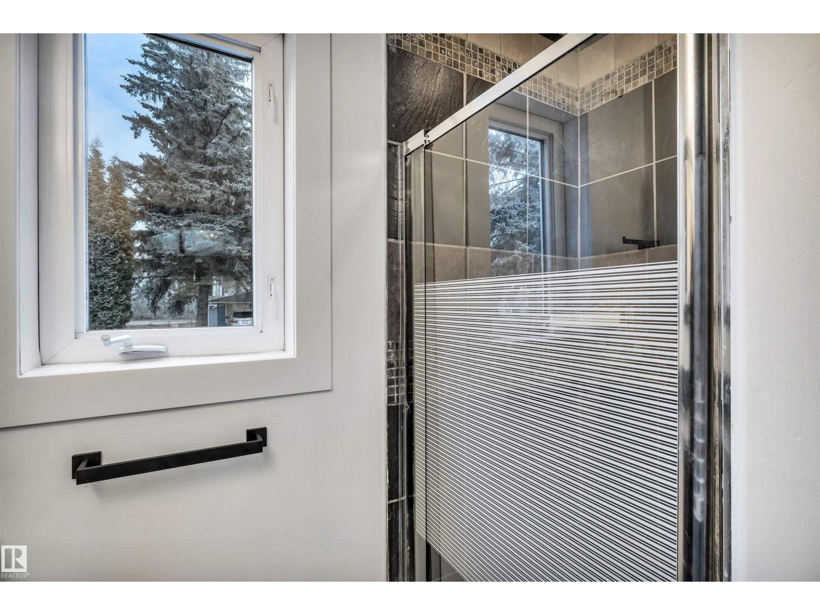 
          5220 47A AV
            <br/>
            <span>Rural Lac Ste. Anne County</span>
            , 
            <span>AB</span>
             <span>T0E0A0</span>
         - Photo 47