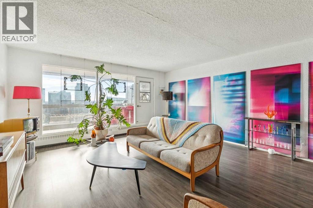 Single Family House for Sale in    Avenue SE Downtown Commercial Core Calgary 