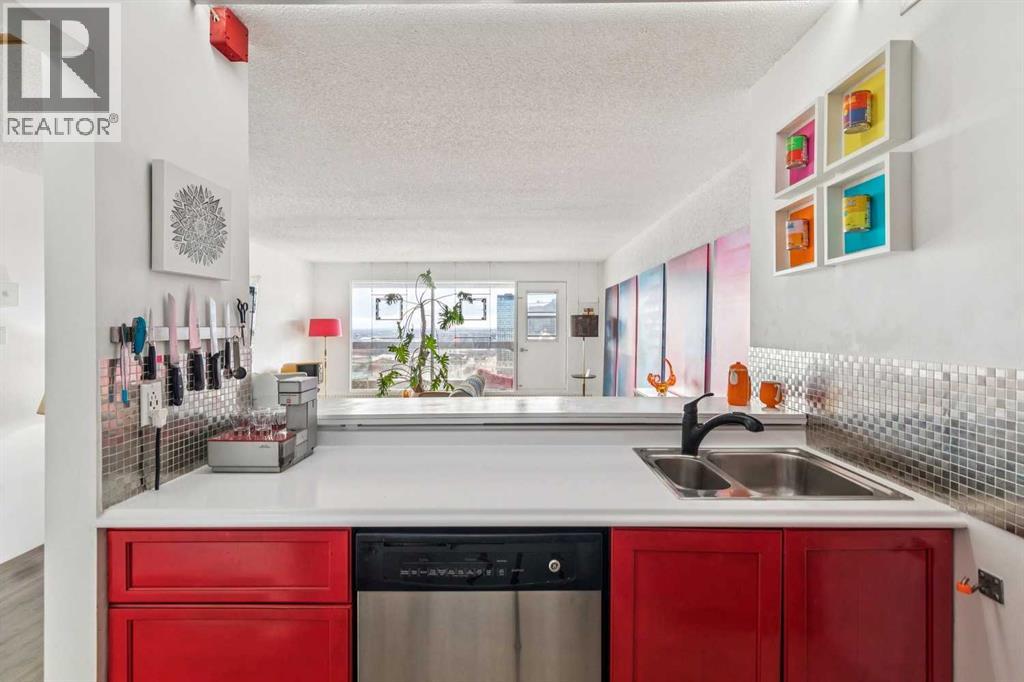 Single Family House for Sale in    Avenue SE Downtown Commercial Core Calgary 