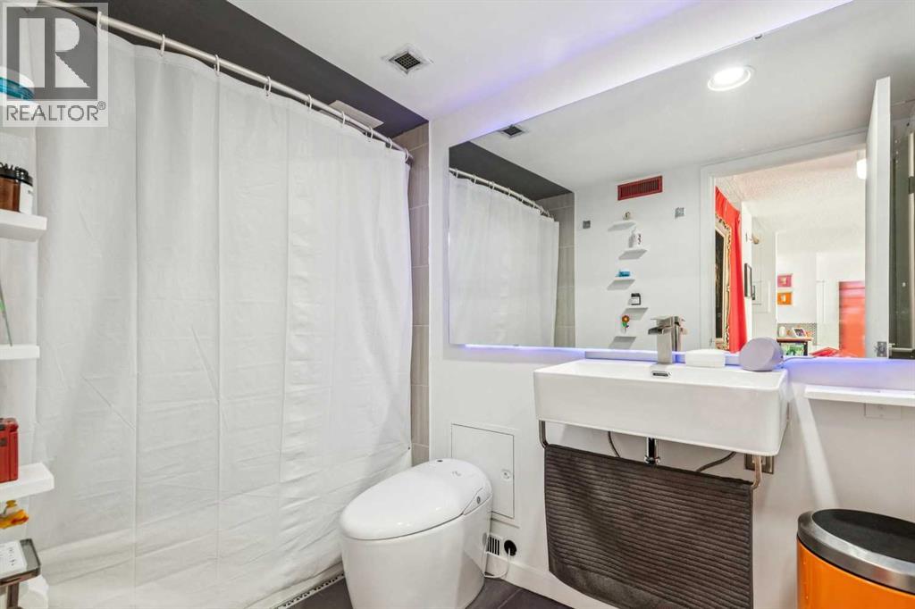 Single Family House for Sale in    Avenue SE Downtown Commercial Core Calgary 