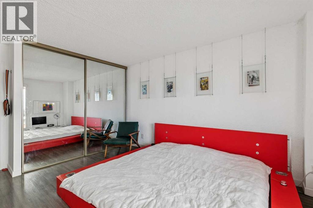 Single Family House for Sale in    Avenue SE Downtown Commercial Core Calgary 