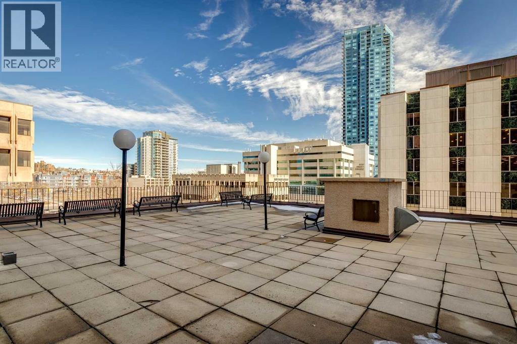 Single Family House for Sale in    Avenue SE Downtown Commercial Core Calgary 