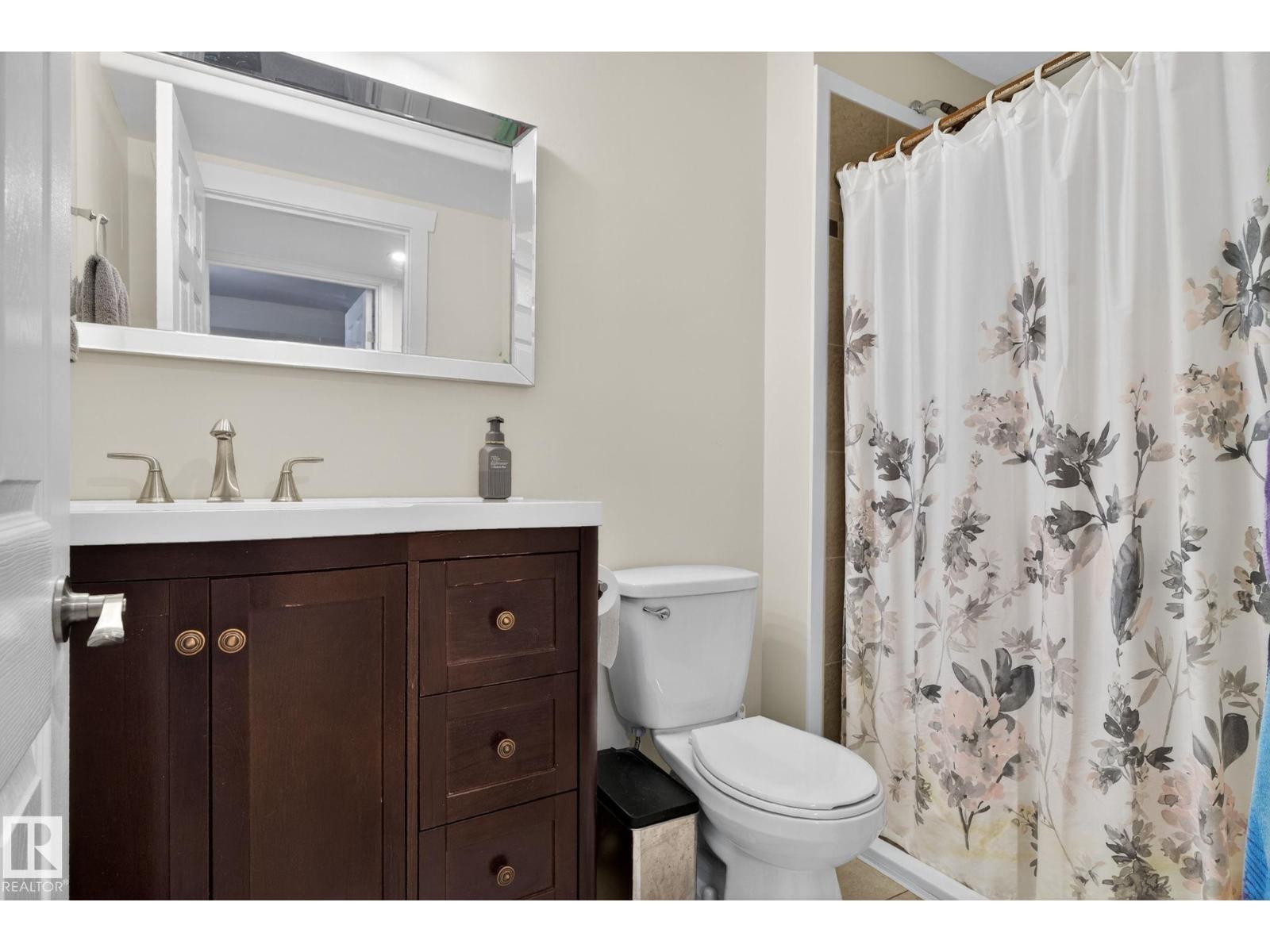 10418 69 AV NW - 30