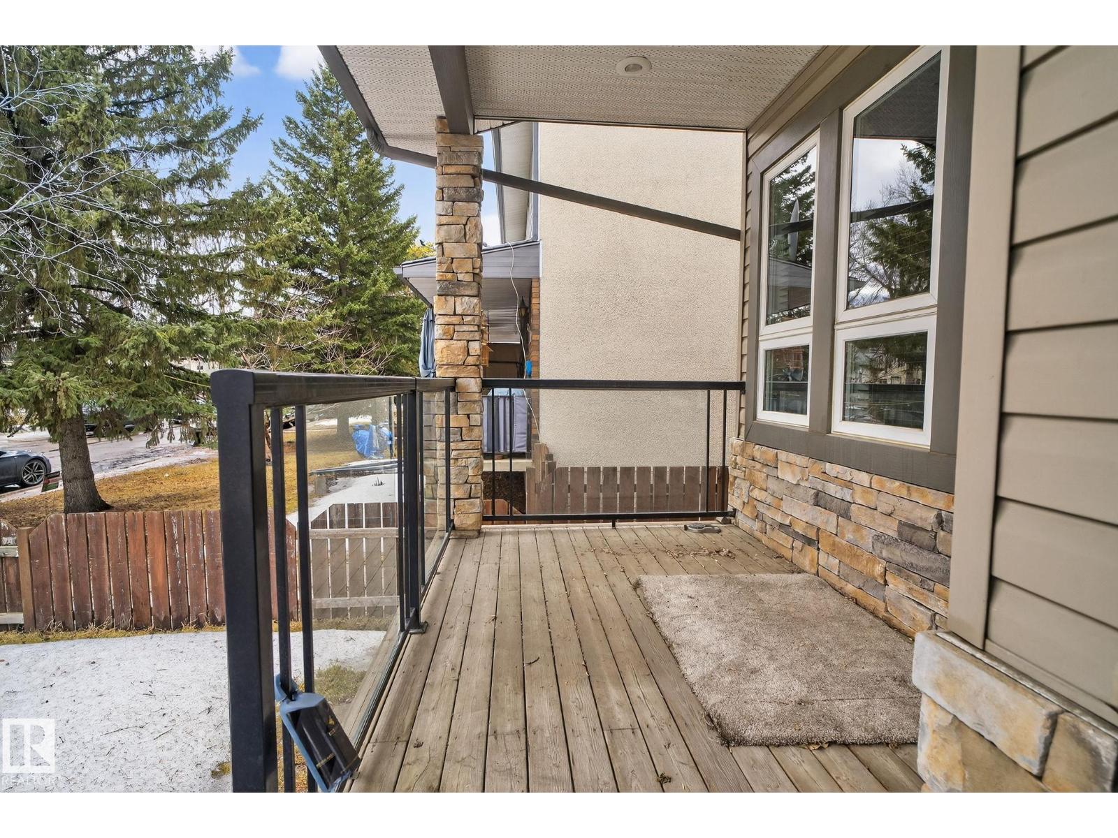 10418 69 AV NW - 3