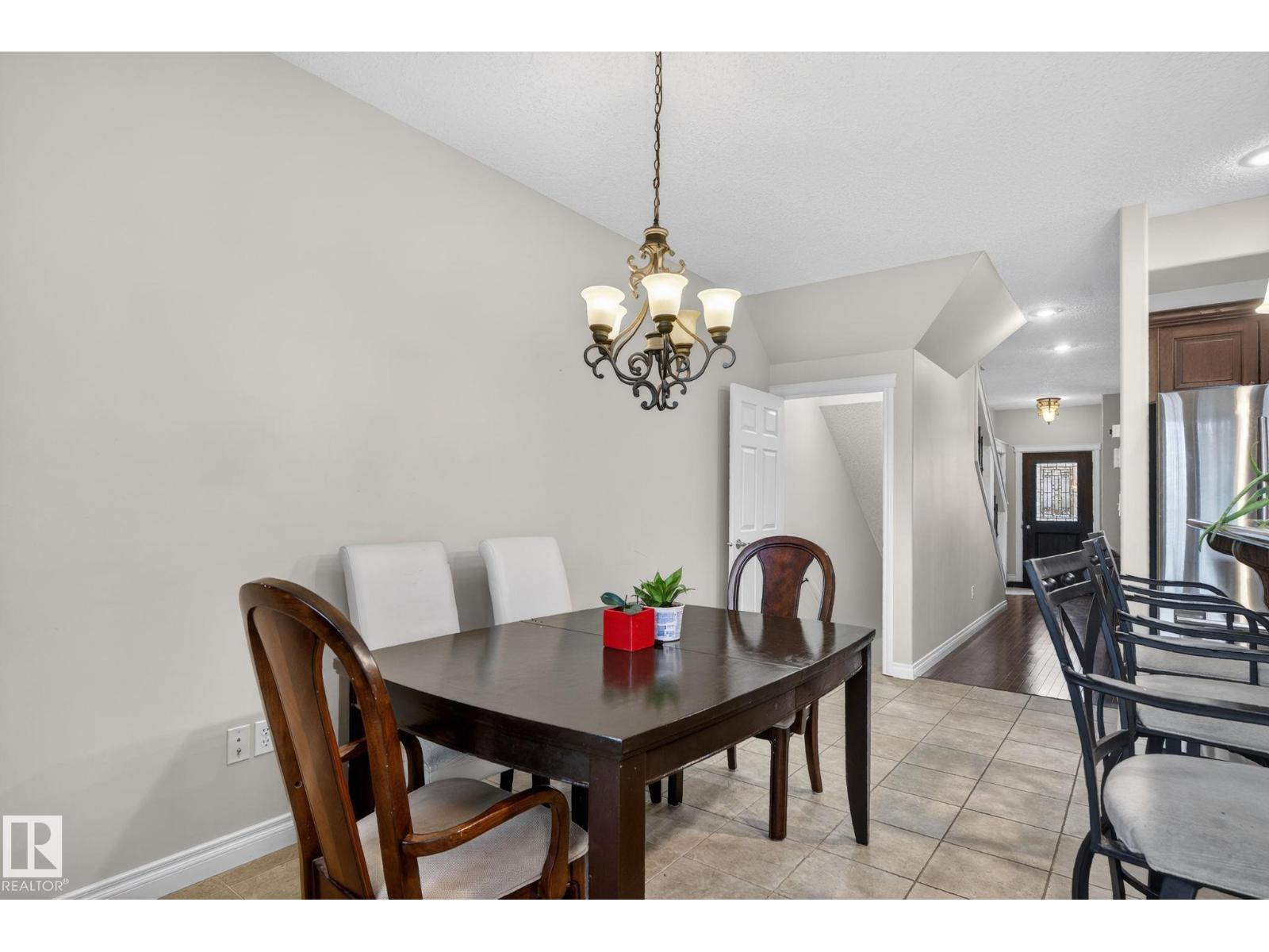 10418 69 AV NW - 14