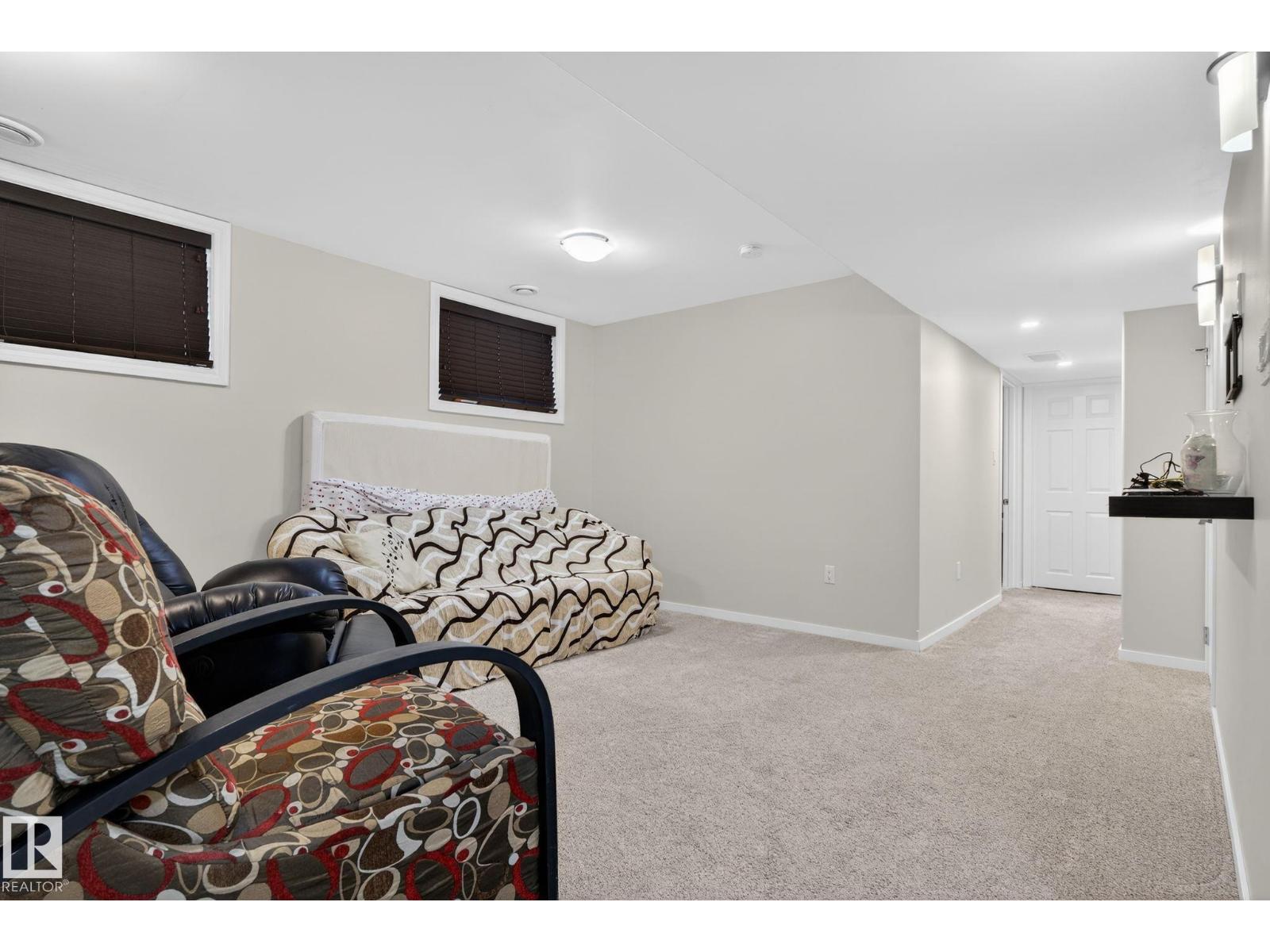 10418 69 AV NW - 27