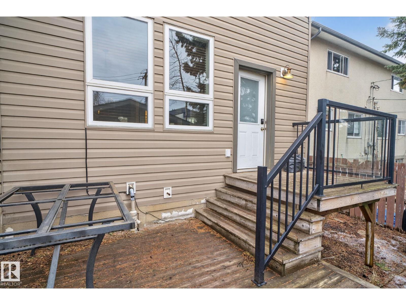 10418 69 AV NW - 32