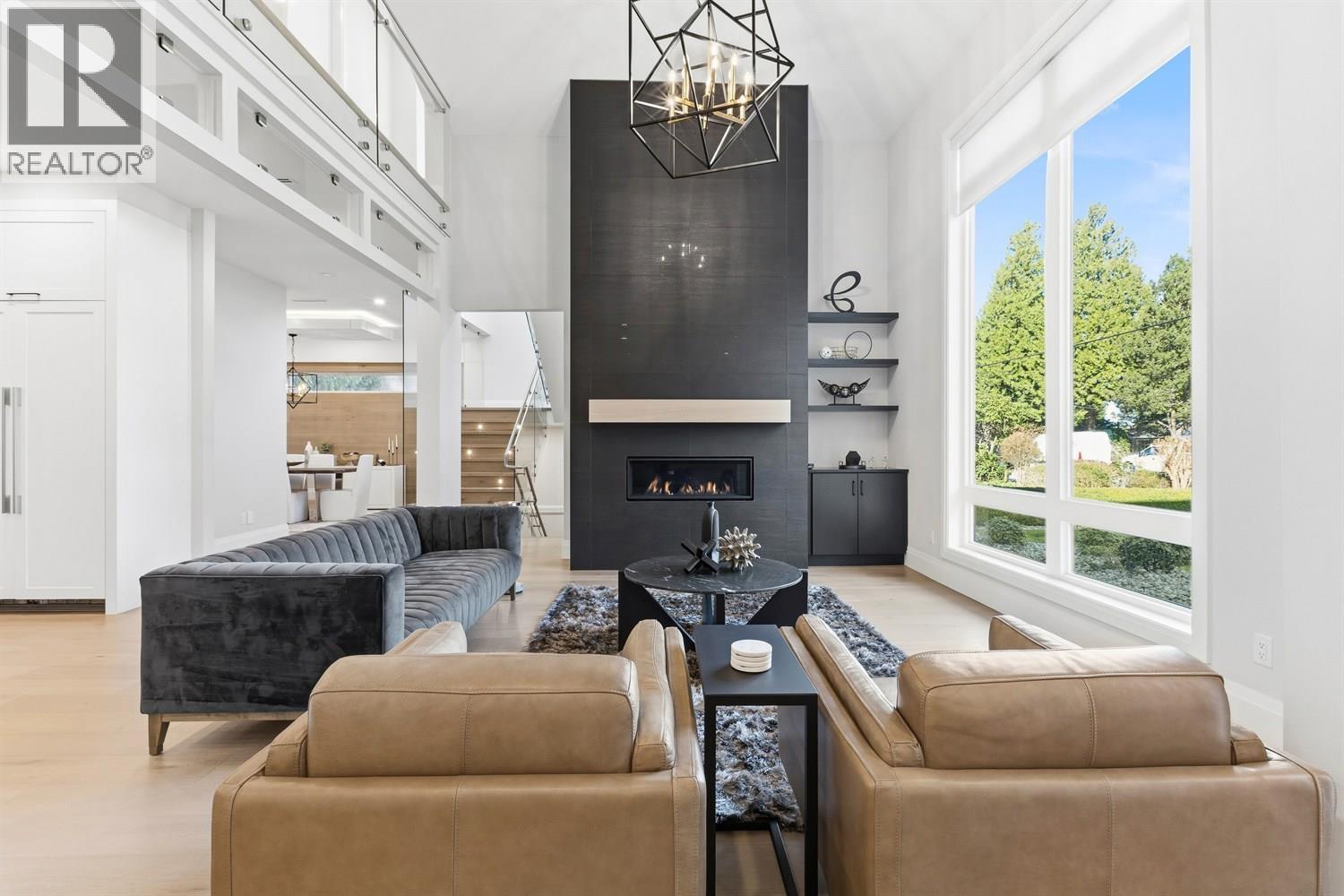 4820 7A Avenue - photo 2