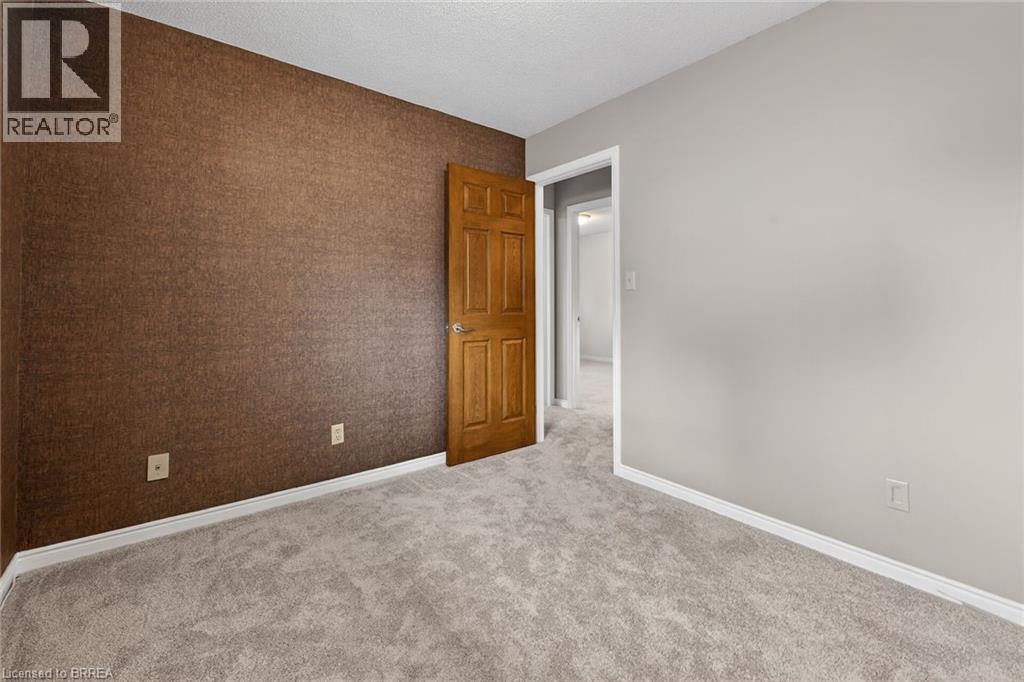 104 VISCOUNT Road - 25