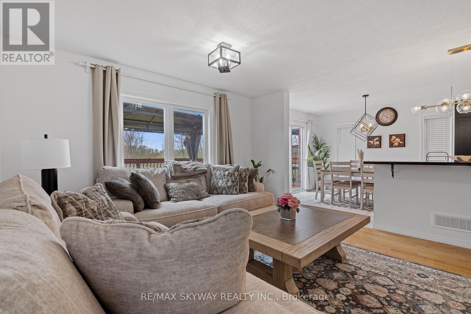 116 SEVERN DRIVE - 8