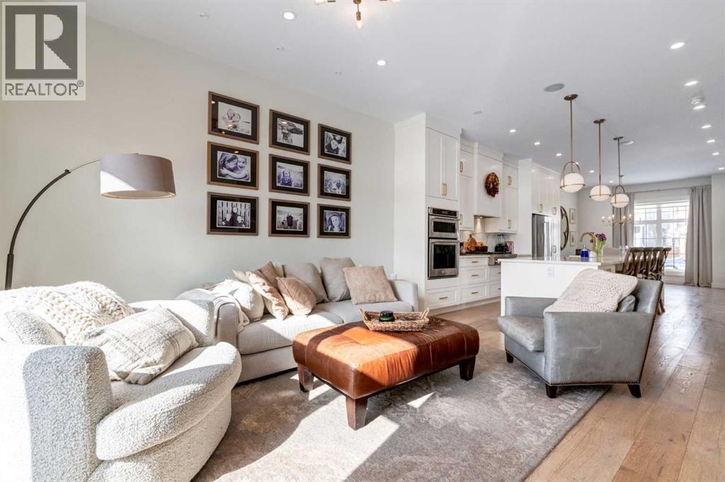 Single Family House for Sale in   Avenue SW North Glenmore Park Calgary 