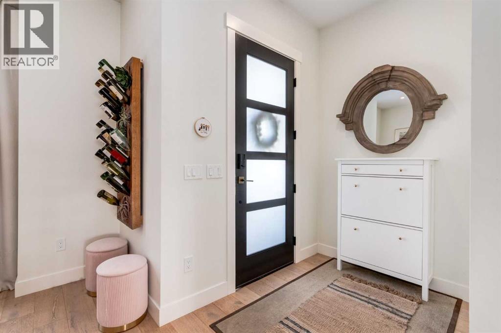 Single Family House for Sale in   Avenue SW North Glenmore Park Calgary 