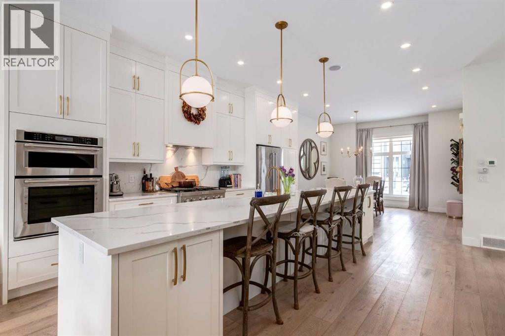 Single Family House for Sale in   Avenue SW North Glenmore Park Calgary 