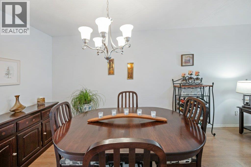 #12 115 REDWING Place - 13