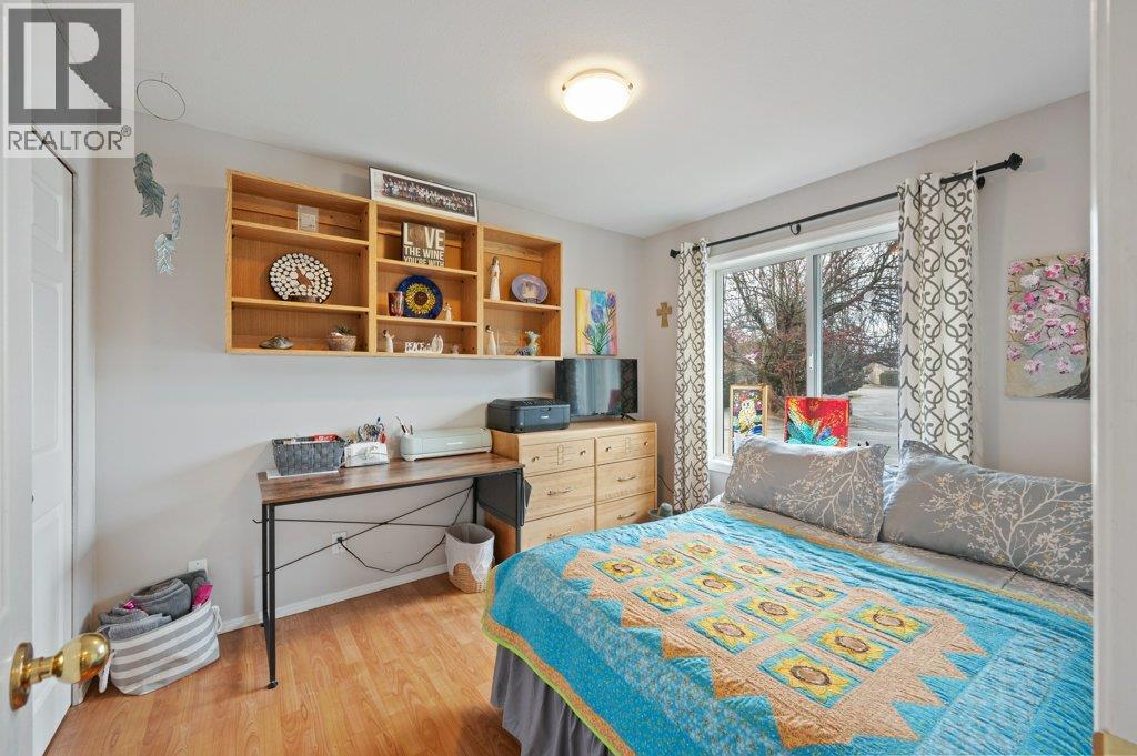 115 REDWING Place Unit# 12, Oliver