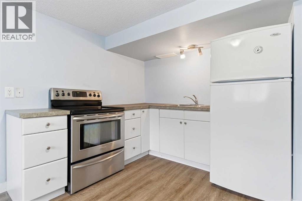 Single Family House Bi-level for Sale in   Street SW Cedarbrae Calgary 