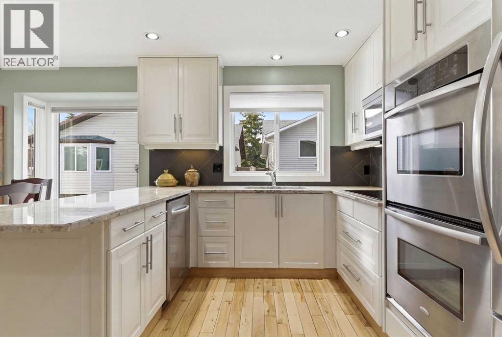 Single Family House Bi-level for Sale in   Street SW Cedarbrae Calgary 