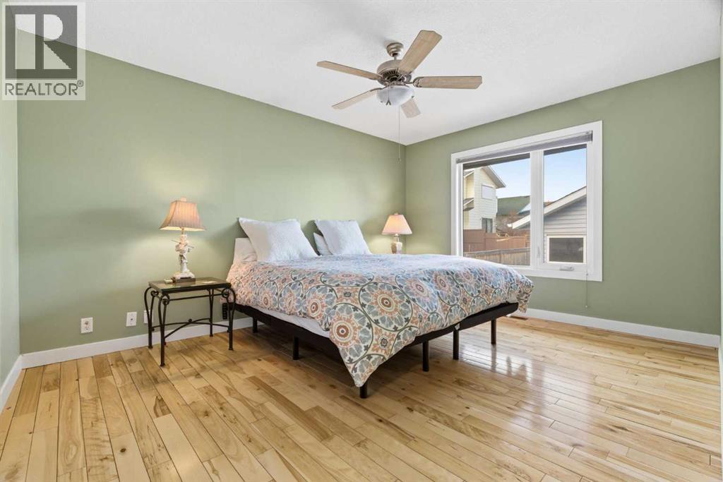 Single Family House Bi-level for Sale in   Street SW Cedarbrae Calgary 