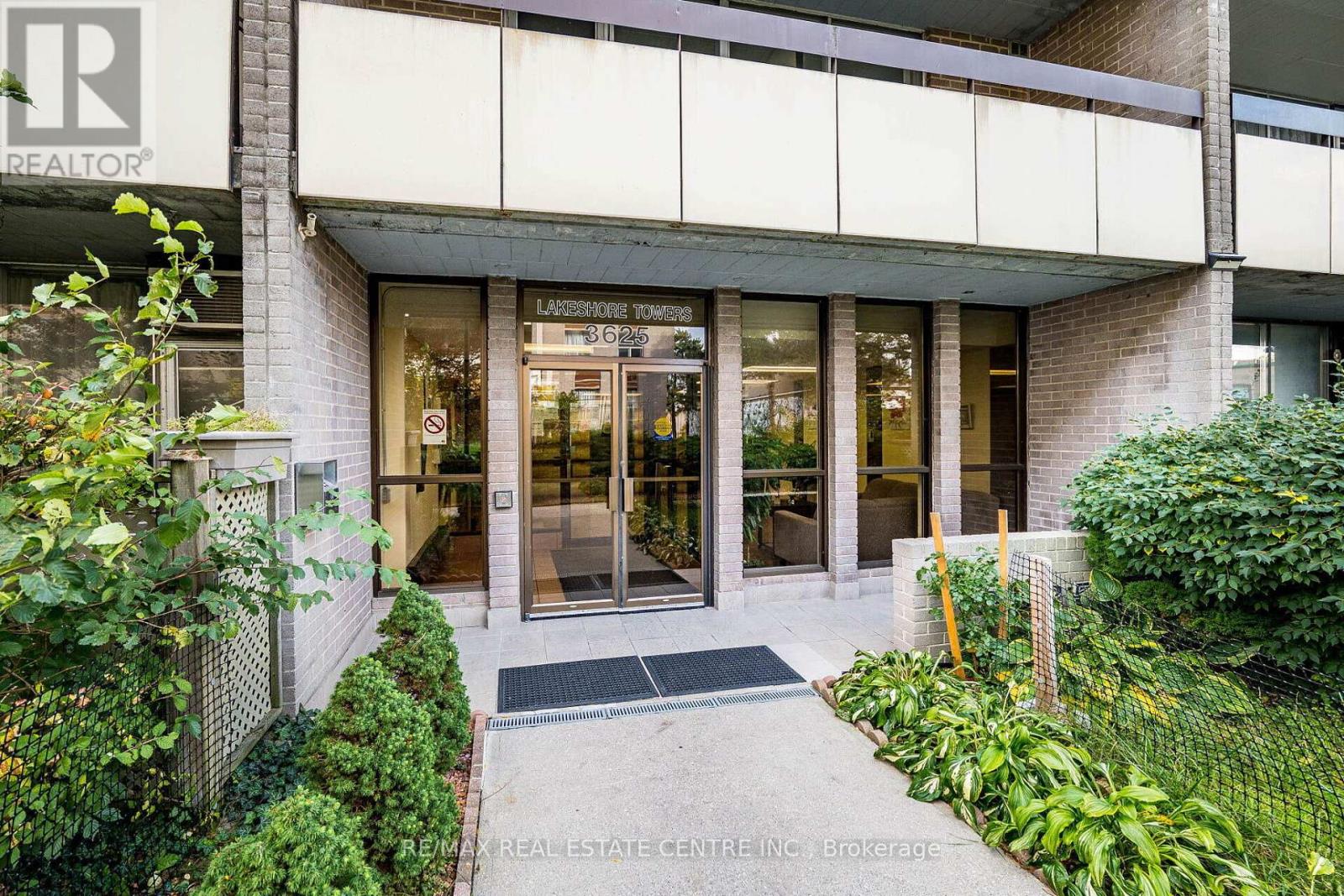 PH4/604 – 3625 LAKESHORE BOULEVARD, Toronto (Long Branch), Ontario
