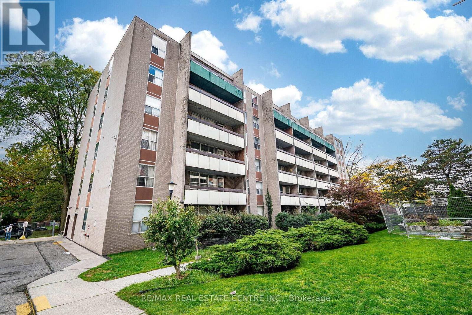 PH4/604 – 3625 LAKESHORE BOULEVARD, Toronto (Long Branch), Ontario