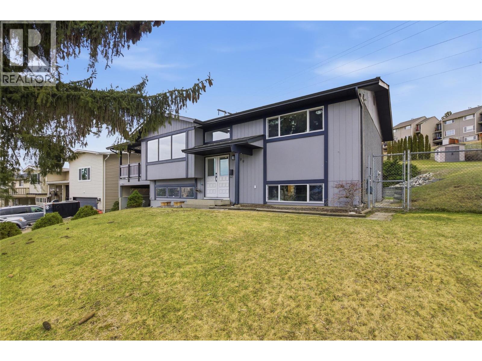 299 GORDONHORN Crescent - 1