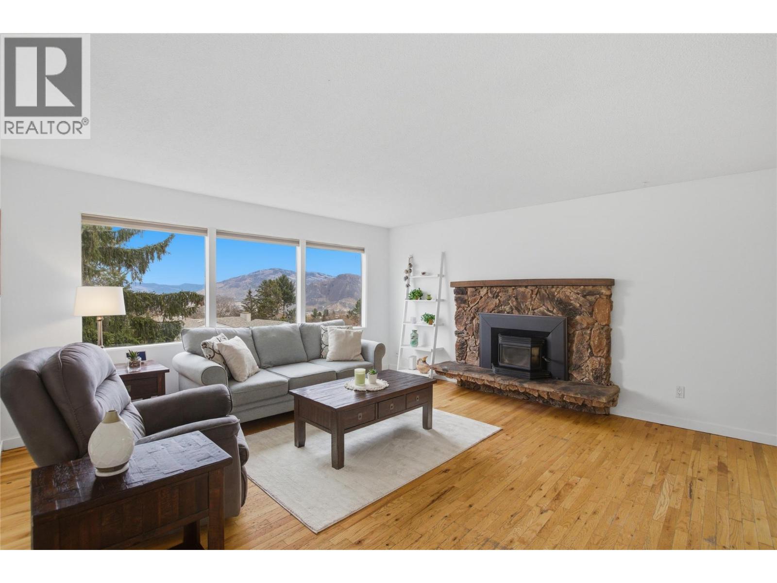  299 GORDONHORN Crescent, Kamloops