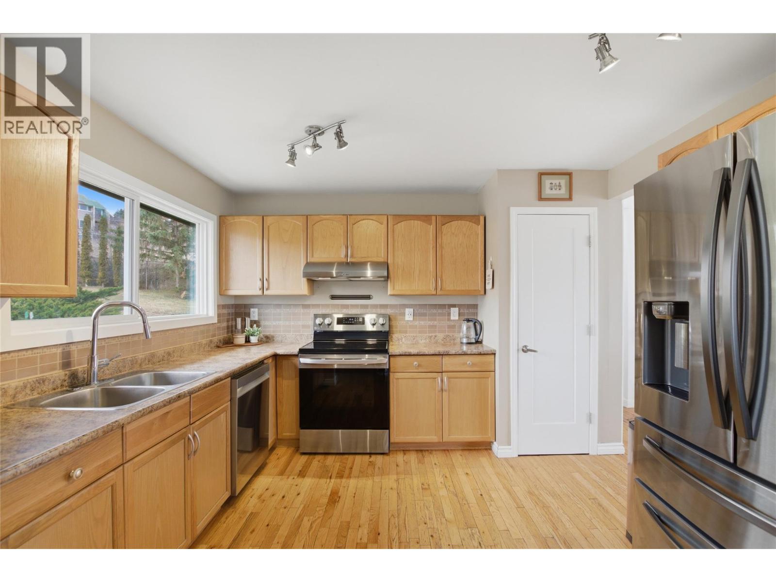  299 GORDONHORN Crescent, Kamloops