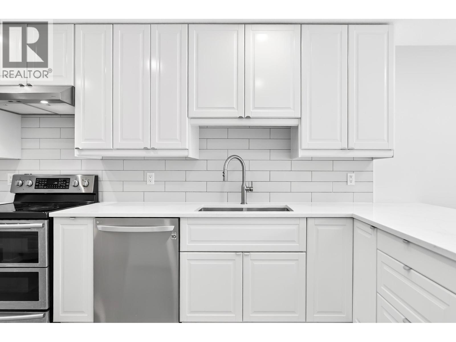 7 20985 CAMWOOD AVENUE, Maple Ridge