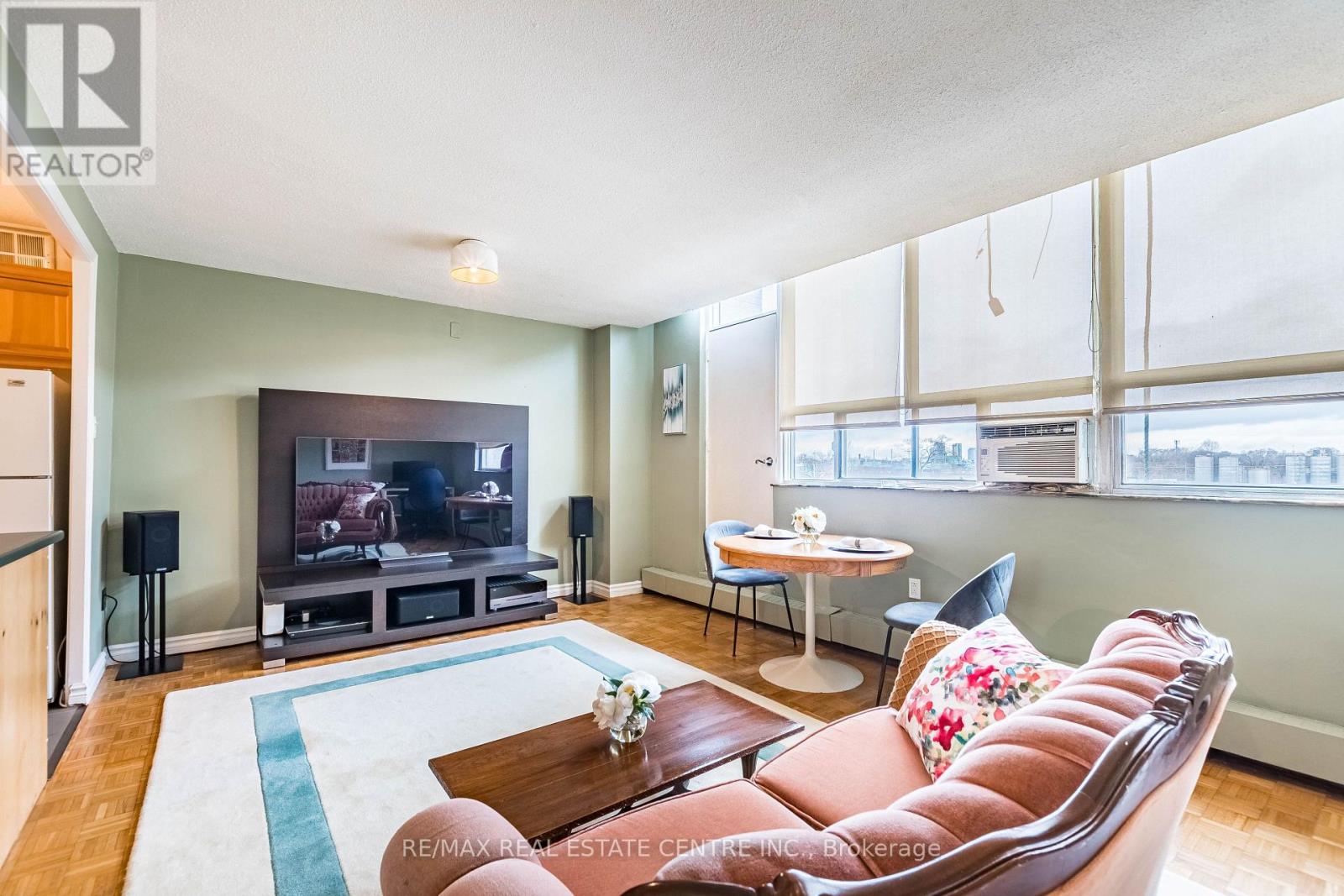 PH4/604 – 3625 LAKESHORE BOULEVARD, Toronto (Long Branch), Ontario