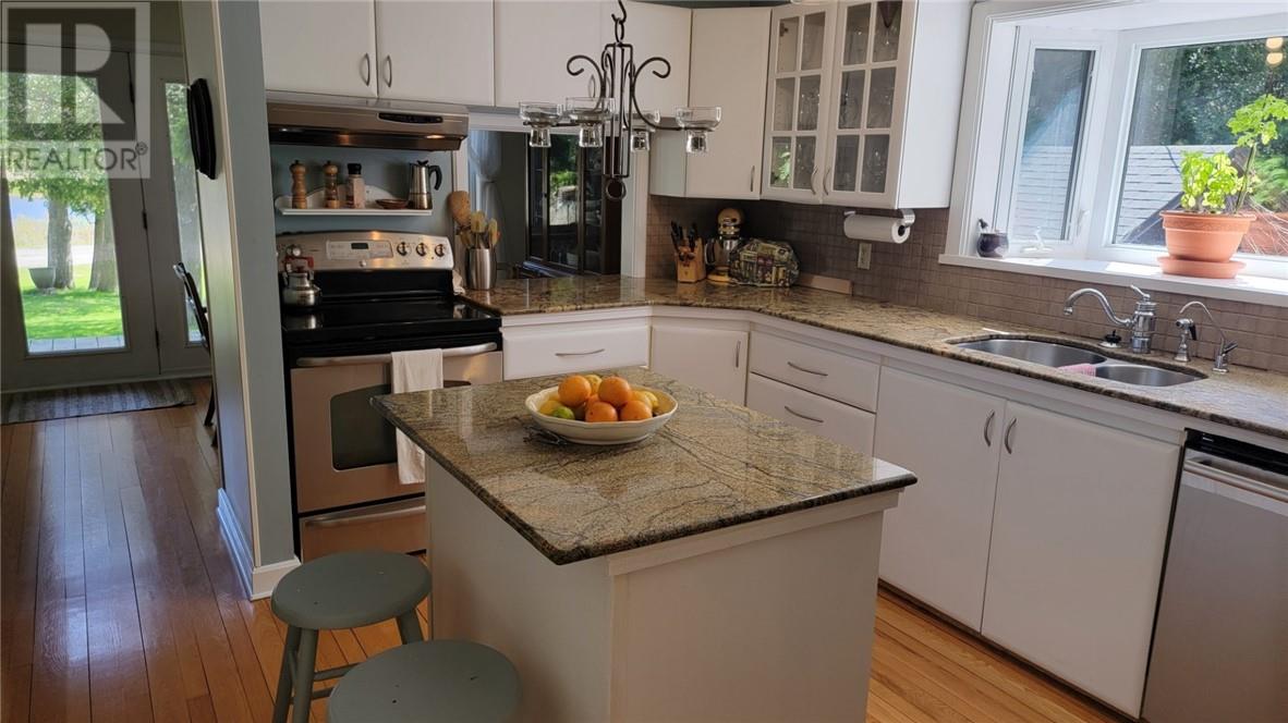 102 A WATER ST - 13