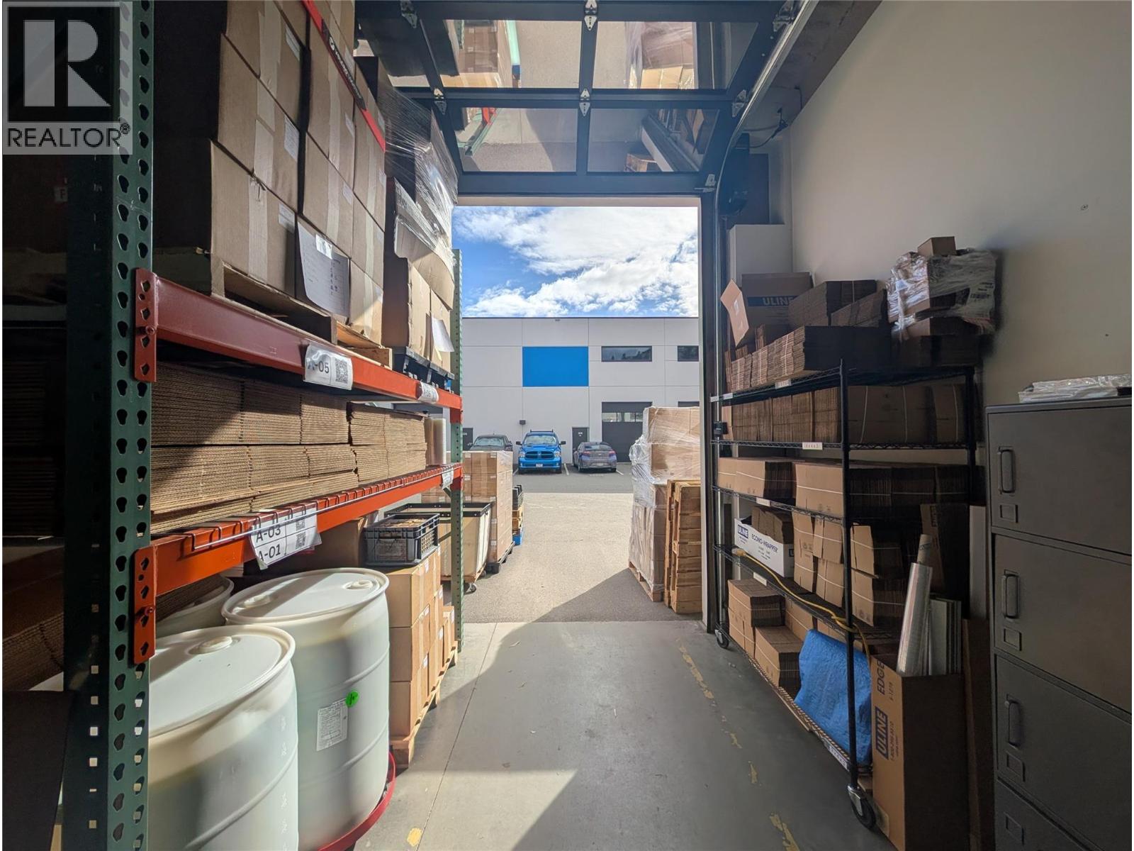 204 1625 Dilworth Drive, Kelowna