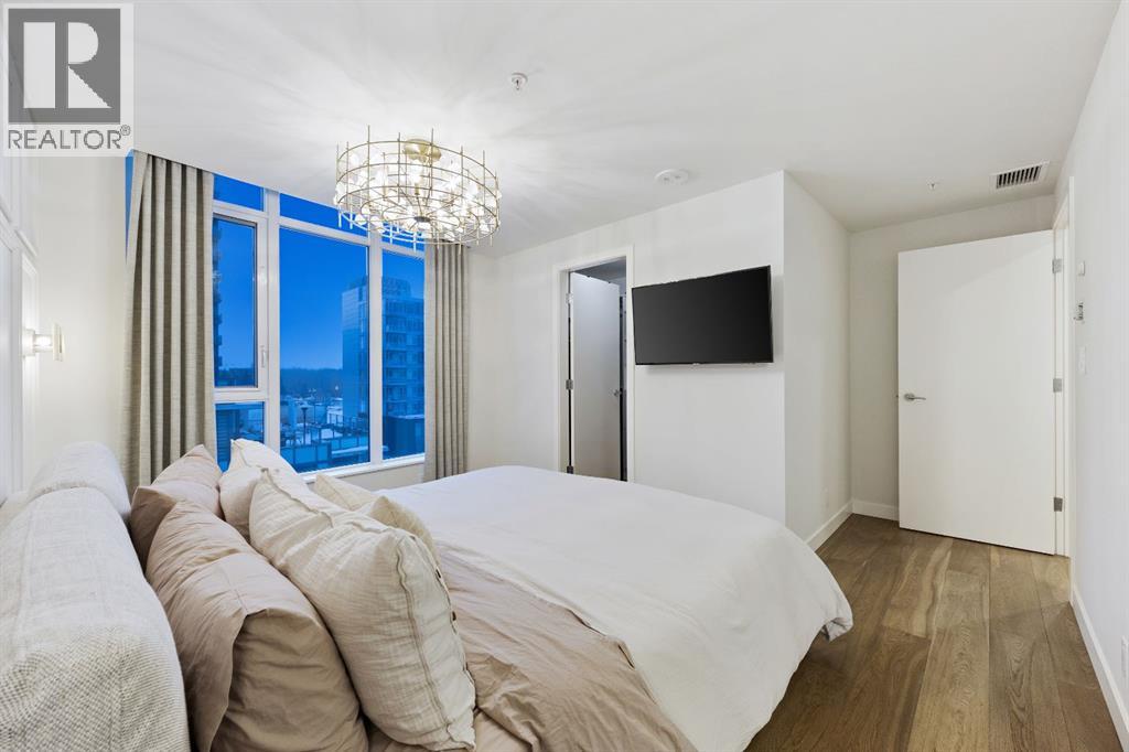 Single Family House for Sale in   Waterfront Court SW Chinatown Calgary 