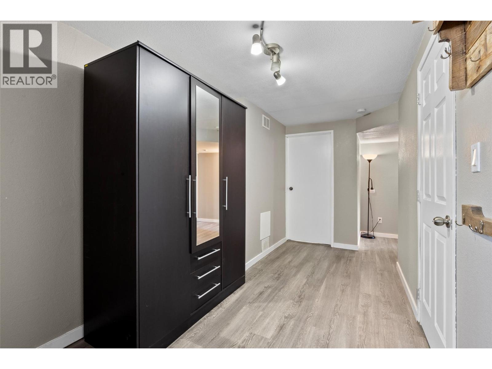 824 Sudbury Avenue, Kamloops