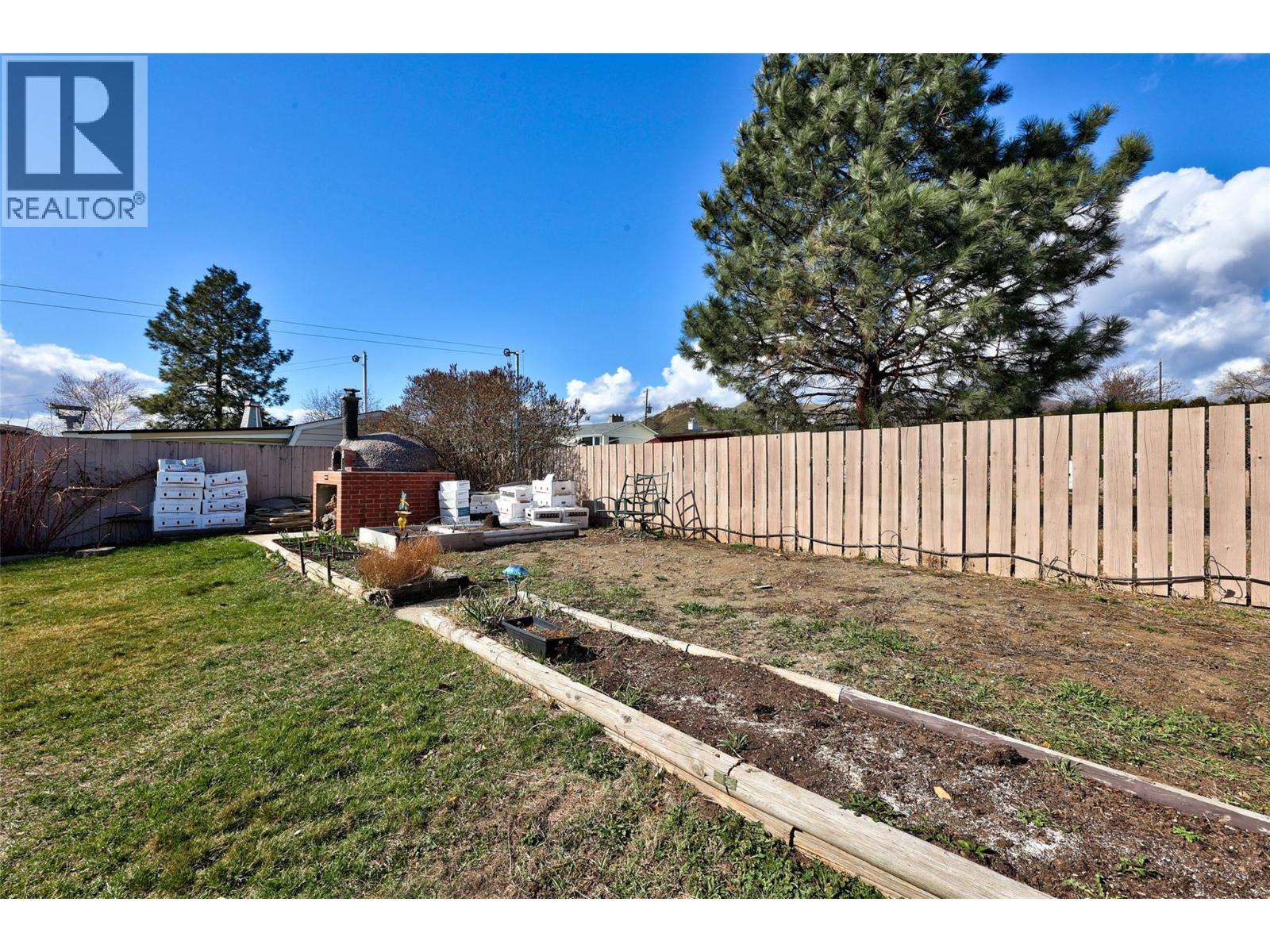 824 Sudbury Avenue, Kamloops