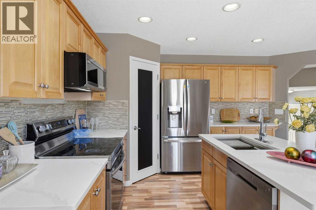 Single Family House for Sale in  Citadel Meadow Bay NW Citadel Calgary 