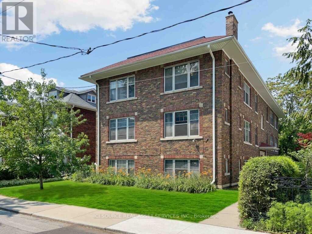 Listing photo of 5 - 12 KENDAL AVENUE