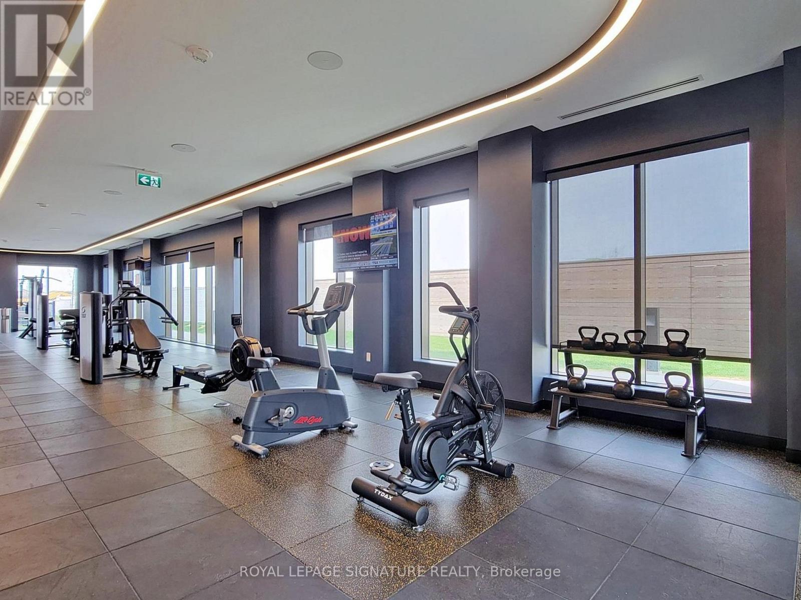 #1103 2550 SIMCOE STREET N - 24