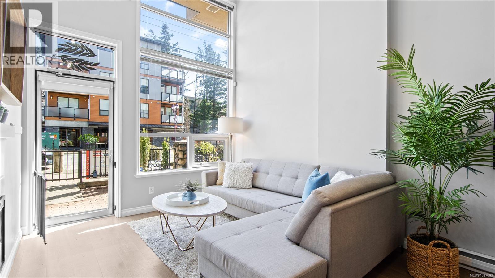 102 866 Goldstream Avenue, Langford