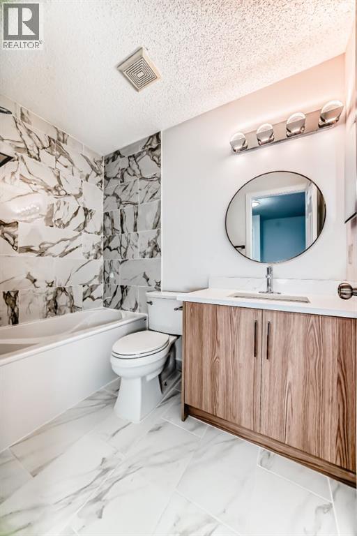 Single Family House for Sale in  Bridlepost Green SW Bridlewood Calgary 