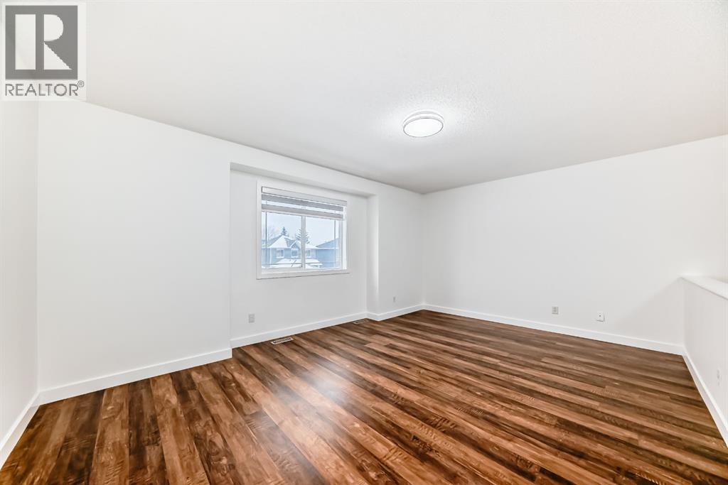 Single Family House for Sale in  Bridlepost Green SW Bridlewood Calgary 