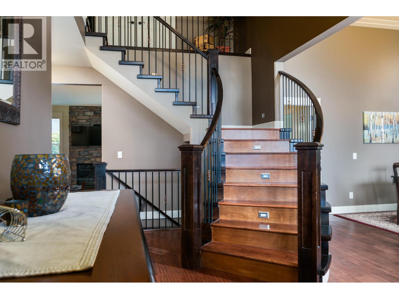 1321 Black Mountain Crescent - 20