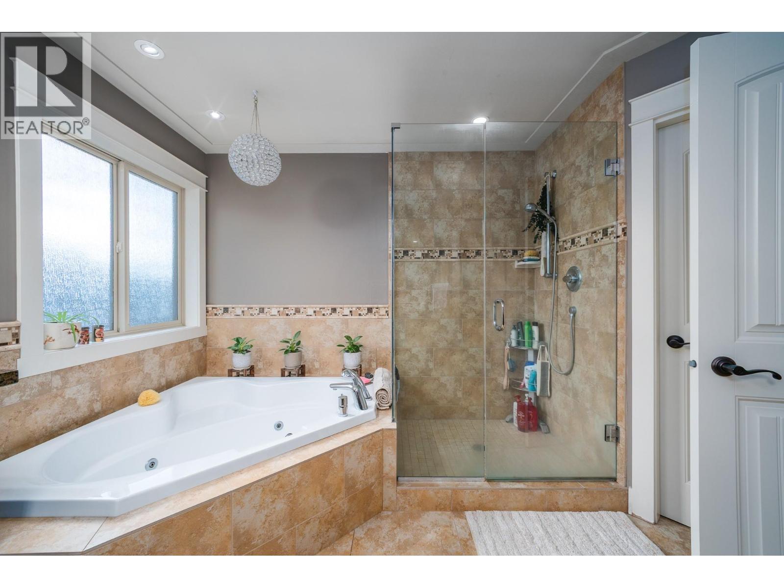 1321 Black Mountain Crescent - 33