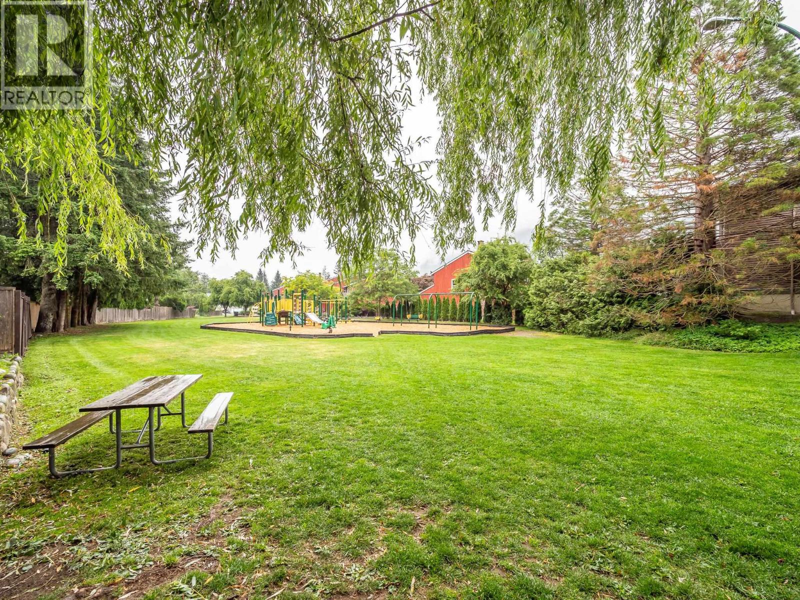 22 41449 GOVERNMENT ROAD, Squamish